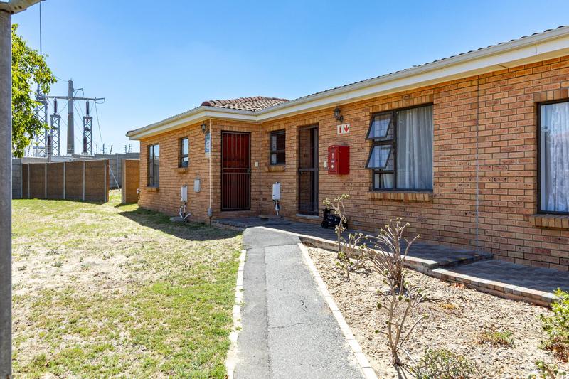 2 Bedroom Property for Sale in Sonstraal Heights Western Cape